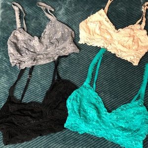 NWOT, 5 soft lacey bralettes from Aerie, Size S